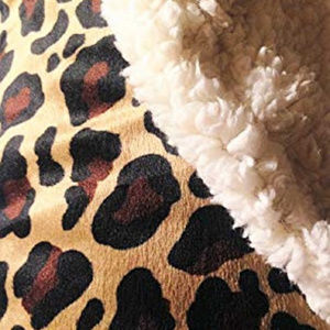 Throw mink to sherpa Warm & Cozy 50" x 60" new polyester cheetah print brown
